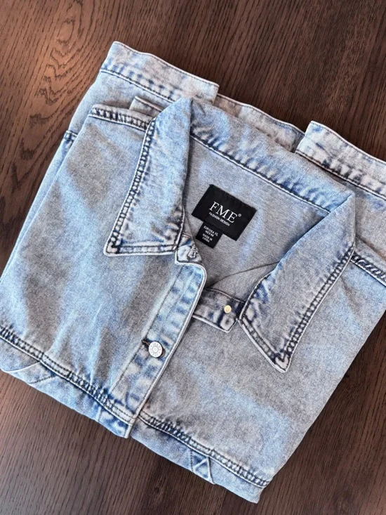 BRAND NEW FME XL Light Blue Denim Jacket - Picture 3 of 8